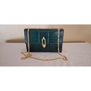 Lulus Dark Green Crocodile Embossed Crossbody Bag Gold Chain Link Hardware